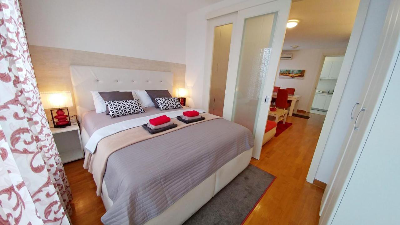 Apartments Belville Lux Белград Екстериор снимка