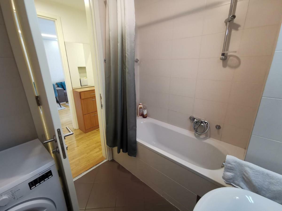 Apartments Belville Lux Белград Екстериор снимка